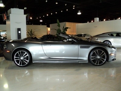 Aston Martin подготовил новый DBS